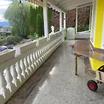 In Elegant Am Red Bull Ring In Spielberg Villa Spielberg Bei Knittelfeld