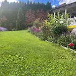 In Elegant Am Red Bull Ring In Spielberg * Spielberg Bei Knittelfeld
