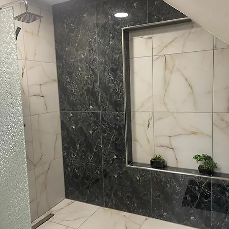 In Elegant Am Red Bull Ring In Spielberg * Spielberg Bei Knittelfeld