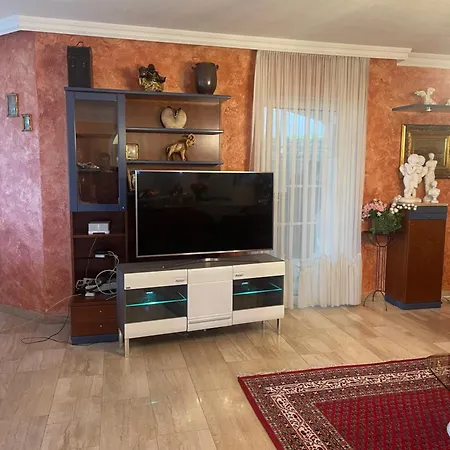 Villa In Elegant Am Red Bull Ring In Spielberg