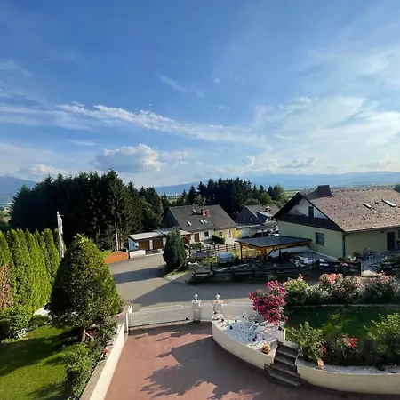 Am Red Bull Ring In Spielberg Spielberg Bei Knittelfeld